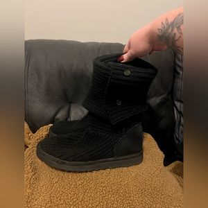 Women’s Knit Ugg Boots Classic Cardi size 10 Black